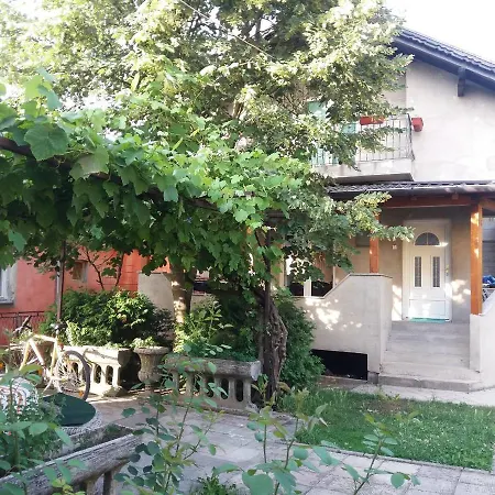 Apartman Haranes Bed & Breakfast *